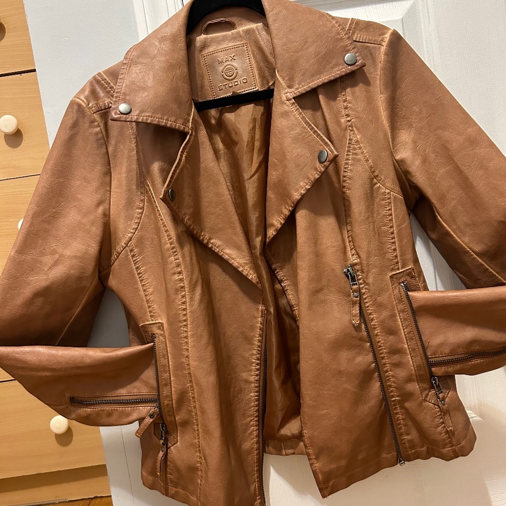 Max Studio Classic leather jacket